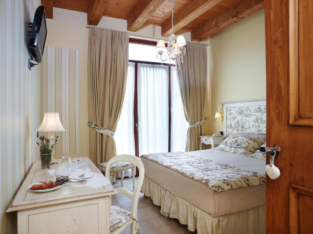 Agriturismo Otto Ducati D'Oro イーゾラ・デッラ・スカーラ 部屋 写真